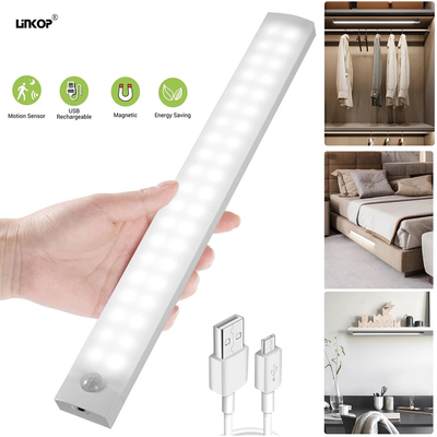 Un buen precio. USB de carga LED sensor de movimiento luz de succión magnética luz de gabinete largo en línea
