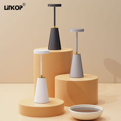Harga yang bagus Lampu Meja Led Metal Isi Ulang Dengan Dimmable Dan USB C Charging Port on line