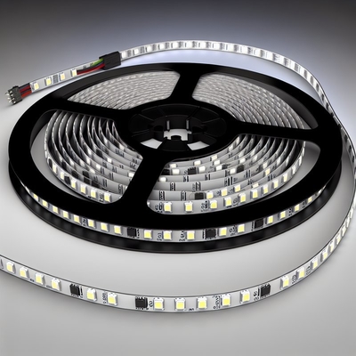 Un buen precio. Tiras de luces LED de 60 leds/m con cinta flexible y vida útil de 50.000 horas en línea